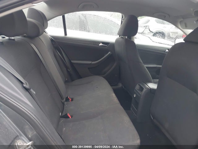 3VW267AJ7GM378294 Volkswagen Jetta 1.4t S