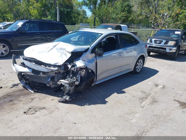 Toyota COROLLA LE 2022 5YFEPMAE6NP355965 Image 2