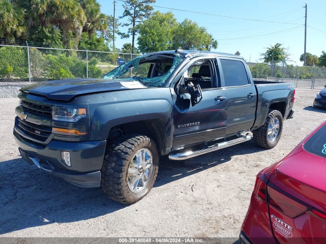 Chevrolet Silverado 1500 2lt 2018 3GCUKREC6JG442300 Image 2