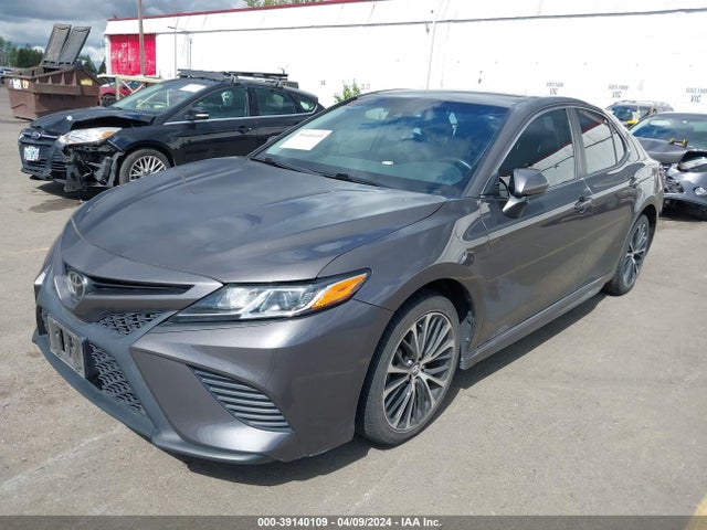 Toyota CAMRY SE 2018 4T1B11HK4JU130581 Image 2