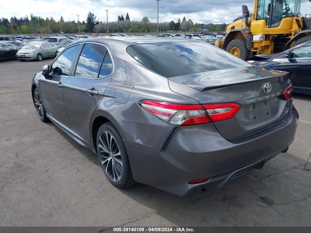 Toyota CAMRY SE 2018 4T1B11HK4JU130581 Image 3
