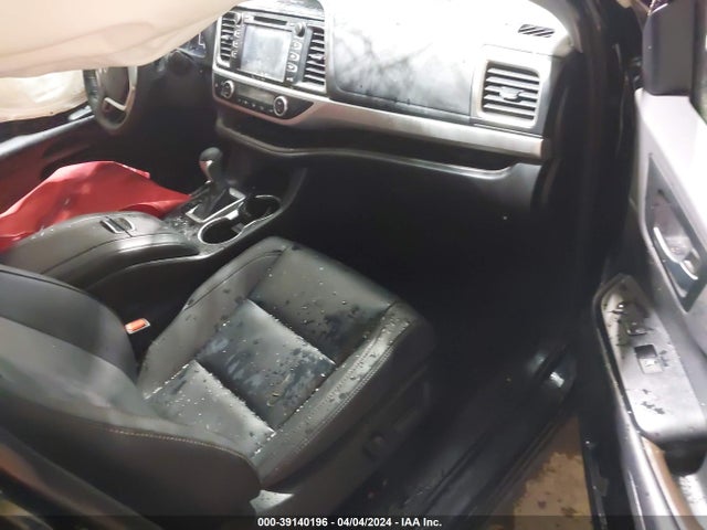Toyota Highlander Xle 2019 5TDJZRFH2KS619842 Image 5