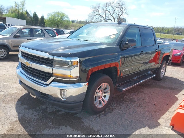 Chevrolet Silverado 1500 1lt 2018 3GCUKREC0JG147841 Image 2