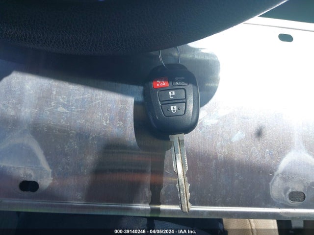 Toyota COROLLA LE 2015 5YFBURHE6FP335750 Image 11