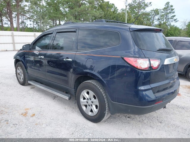 Chevrolet Traverse Ls 2015 1GNKRFKD6FJ335422 Image 3