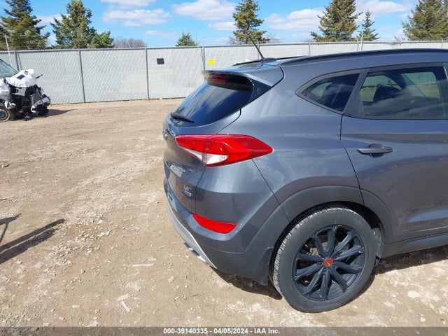 Hyundai Tucson Night 2017 KM8J3CA28HU471858 Image 4