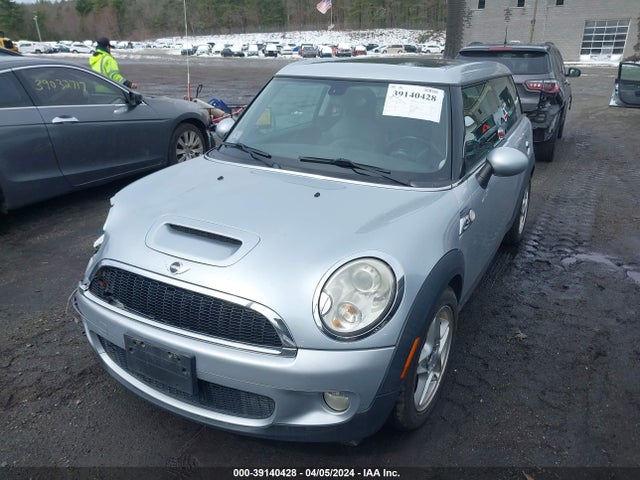 2009 MINI COOPER S CLUBMAN WMWMM33569TP72848 Photo 1