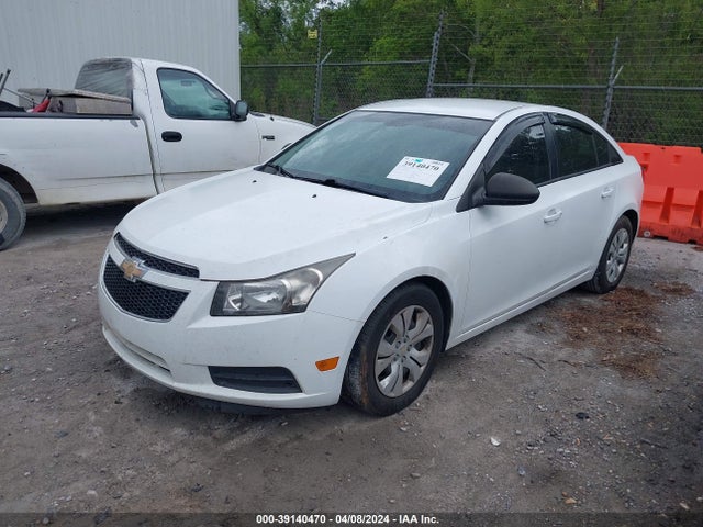 Chevrolet Cruze Ls Auto 2014 1G1PA5SH5E7282090 Image 2