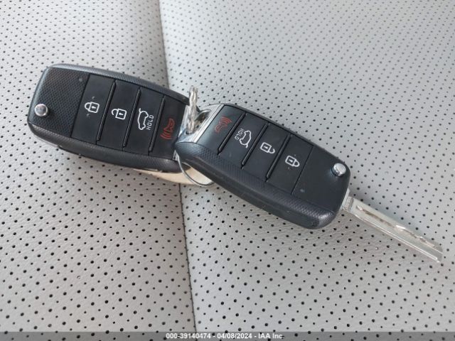 KNDP6CAC2L7730141 KIA SPORTAGE S
