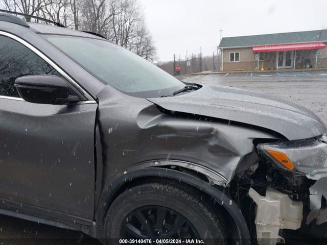 Nissan ROGUE SV 2017 5N1AT2MV6HC812955 Image 14