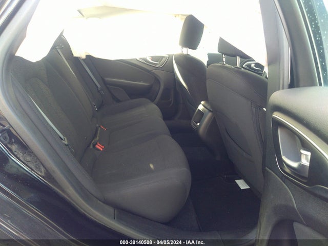 Chrysler 200 Limited 2015 1C3CCCAB4FN752855 Image 8