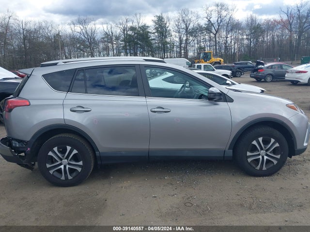 Toyota RAV4 LE 2016 2T3BFREV3GW539282 Image 13