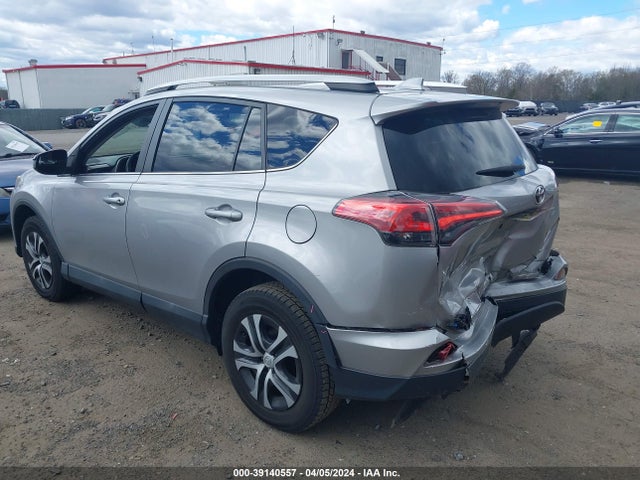 Toyota RAV4 LE 2016 2T3BFREV3GW539282 Image 3