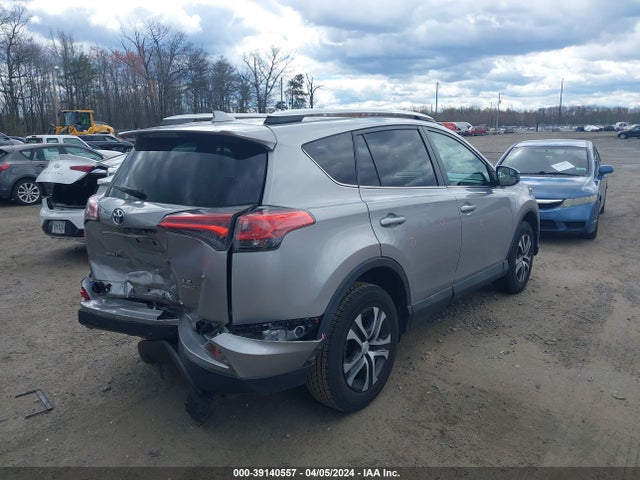 Toyota RAV4 LE 2016 2T3BFREV3GW539282 Image 4