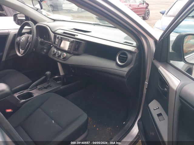 Toyota RAV4 LE 2016 2T3BFREV3GW539282 Image 5