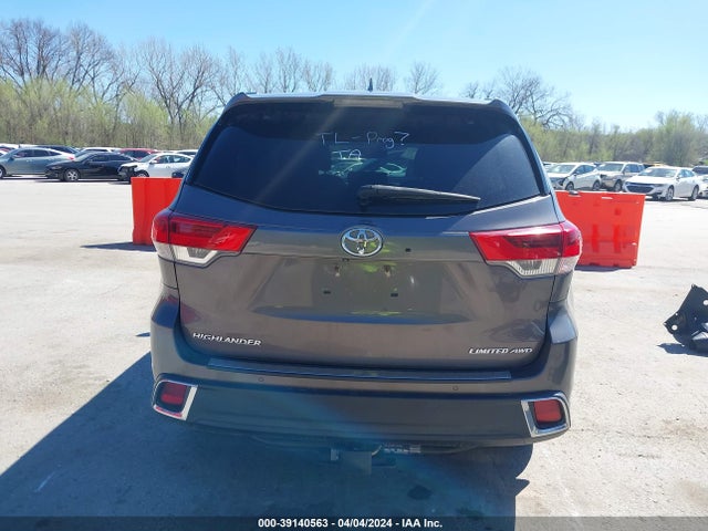 Toyota Highlander Limited 2017 5TDDZRFH5HS431452 Image 17