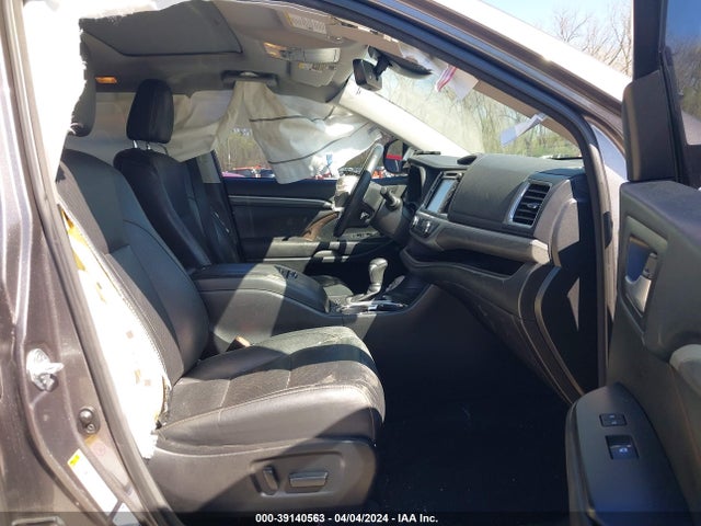 Toyota Highlander Limited 2017 5TDDZRFH5HS431452 Image 5