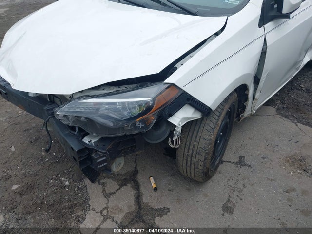 Toyota COROLLA LE 2019 5YFBURHE5KP949103 Image 17
