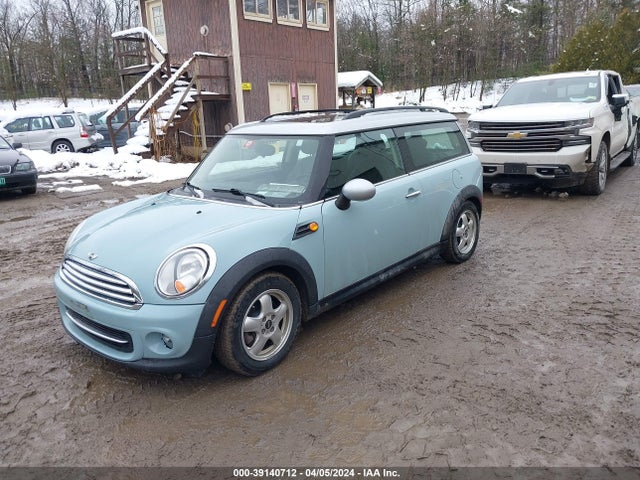 2011 MINI COOPER CLUBMAN WMWZF3C50BT188306 Photo 1