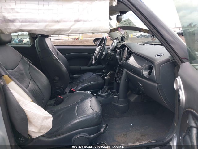 2003 MINI COOPER WMWRC33443TE17414 Photo 4