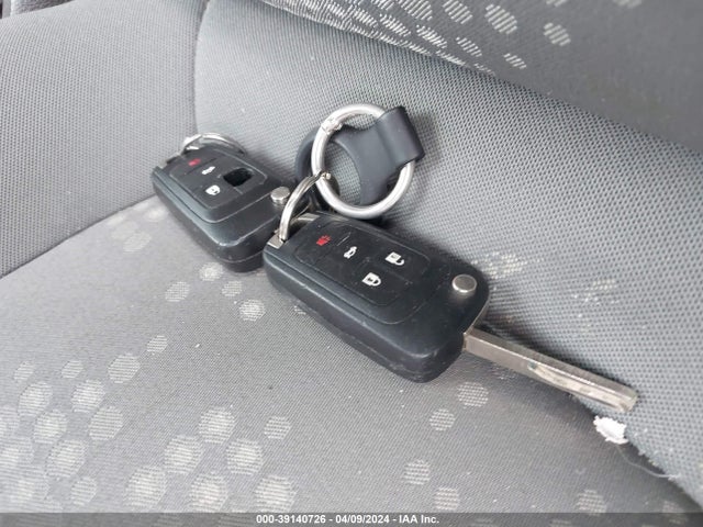Chevrolet Sonic Ls Auto 2015 1G1JA5SH1F4143177 Image 11