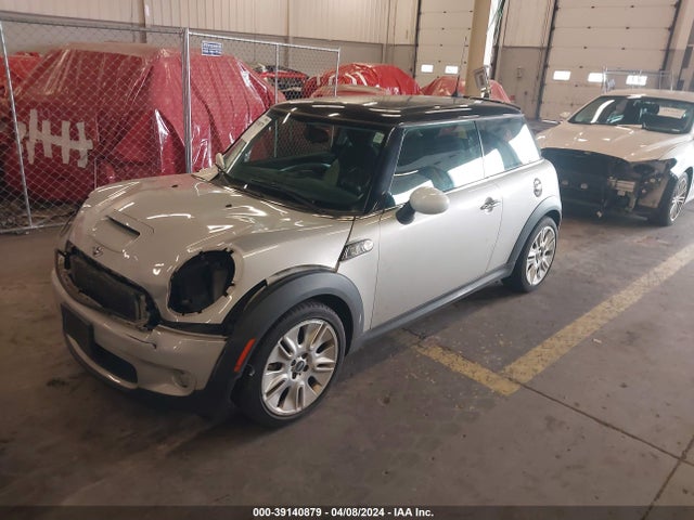 2010 MINI COOPER S WMWMF7C57ATZ71137 Photo 1