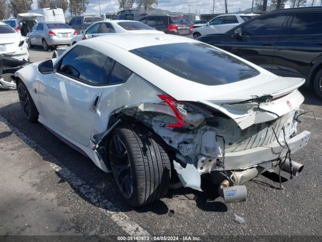 2017 NISSAN 370Z JN1AZ4EH4HM950062 Photo 2