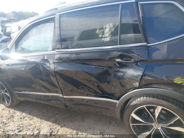 3VV4B7AX1PM071975 Volkswagen Tiguan 2.0t Sel R-line