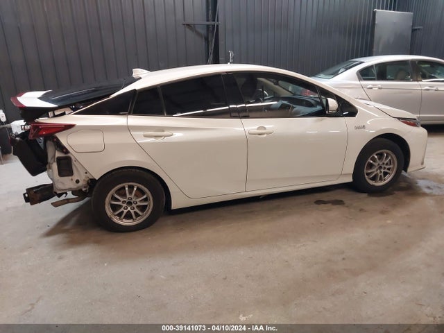 Toyota Prius Prime Plus 2017 JTDKARFP4H3041658 Image 14