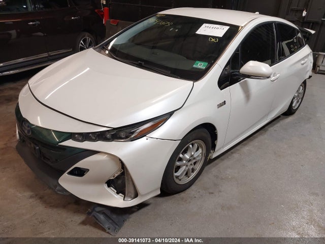 Toyota Prius Prime Plus 2017 JTDKARFP4H3041658 Image 2