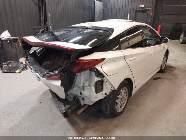 Toyota Prius Prime Plus 2017 JTDKARFP4H3041658 Image 4