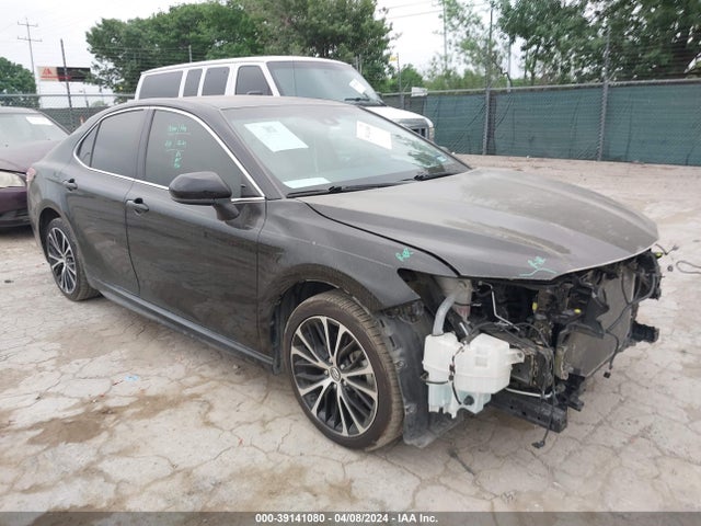 2018 4T1B11HKXJU158840 главное изображение