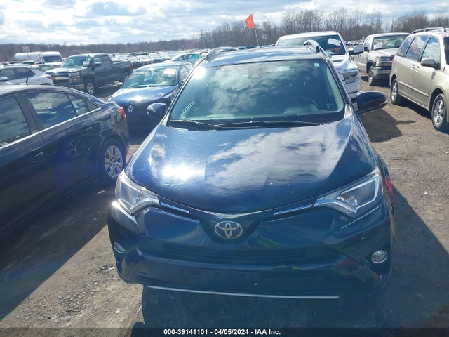 Toyota Rav4 Xle 2018 JTMRFREV8JJ196117 Image 12