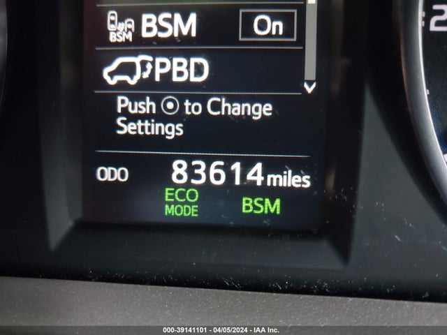 Toyota Rav4 Xle 2018 JTMRFREV8JJ196117 Image 15