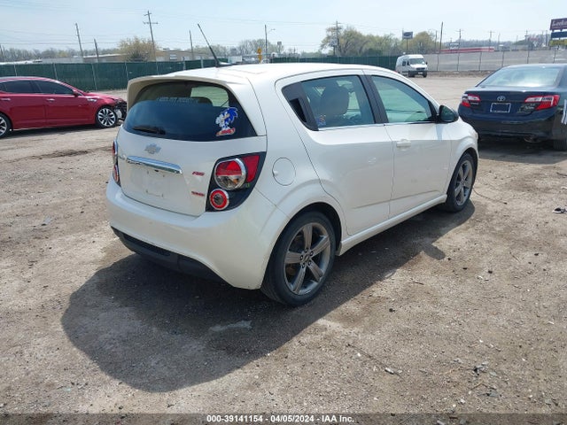 Chevrolet Sonic Rs Manual 2014 1G1JH6SB7E4122930 Image 4