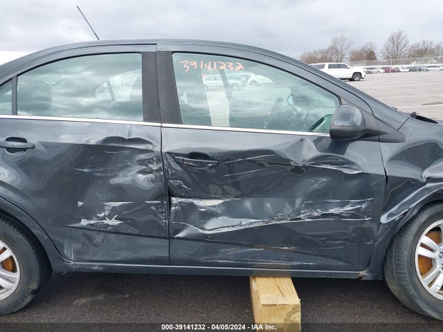 Chevrolet Sonic Lt Auto 2015 1G1JC5SG2F4170129 Image 12