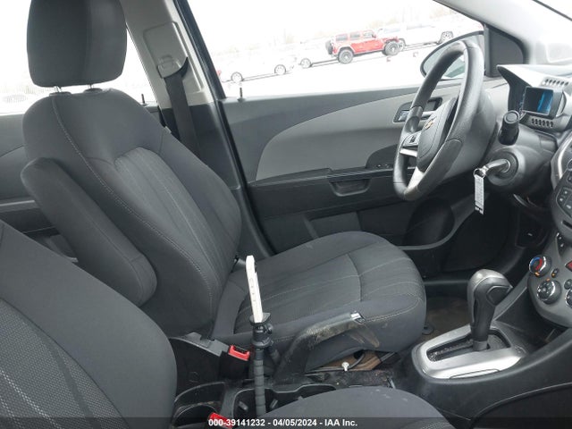 Chevrolet Sonic Lt Auto 2015 1G1JC5SG2F4170129 Image 5