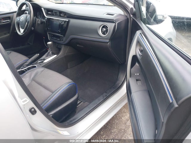 Toyota COROLLA SE 2017 5YFBURHE6HP707932 Image 5