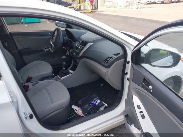 Hyundai ACCENT SE 2016 KMHCT4AE3GU075733 Image 5