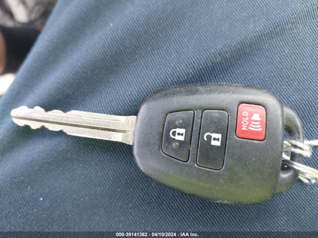 Toyota RAV4 LE 2015 2T3BFREV3FW408626 Image 11