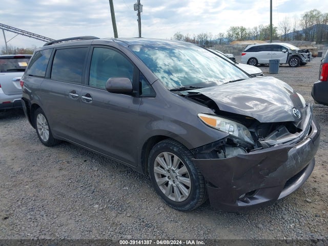 Toyota Sienna Xle Premium 7 Passenger 2015 5TDDK3DC8FS097794 main image