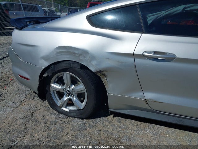 Ford Mustang V6 2015 1FA6P8AM6F5340986 Image 17