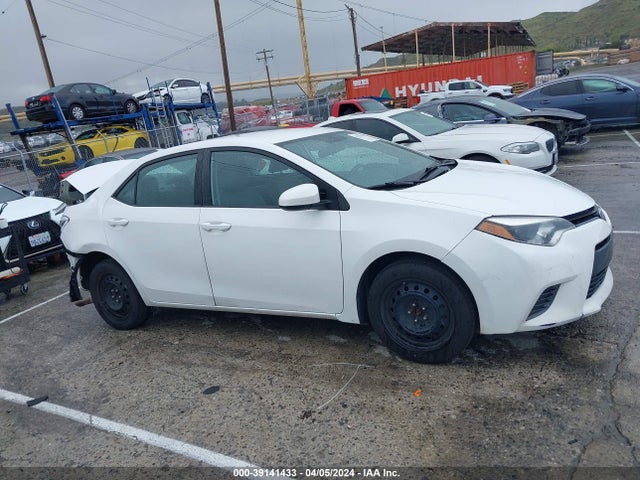 Toyota COROLLA LE 2016 5YFBURHE8GP563041 Image 13