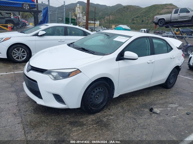Toyota COROLLA LE 2016 5YFBURHE8GP563041 Image 2