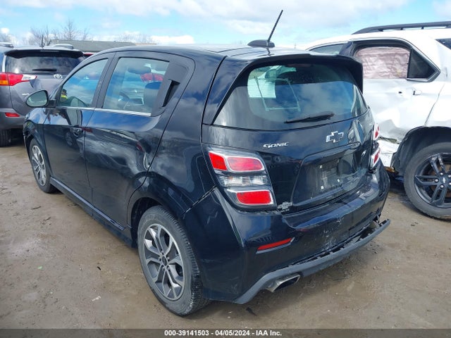 Chevrolet Sonic Lt Auto 2018 1G1JD6SH0J4107650 Image 3