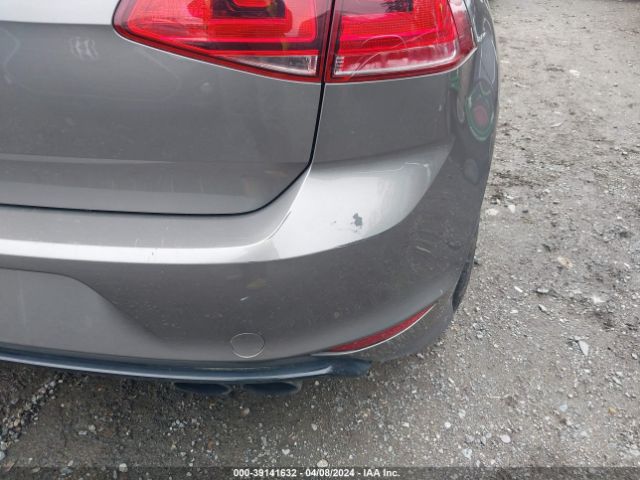 WVWUF7AU8GW028842 Volkswagen Golf R 4-door
