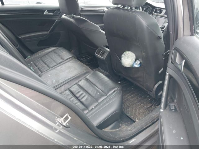 WVWUF7AU8GW028842 Volkswagen Golf R 4-door