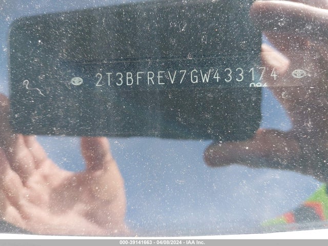 Toyota RAV4 LE 2016 2T3BFREV7GW433174 Image 17