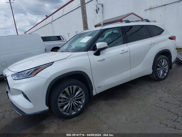 Toyota Highlander Hybrid Platinum 2020 5TDEBRCH2LS011993 Image 2