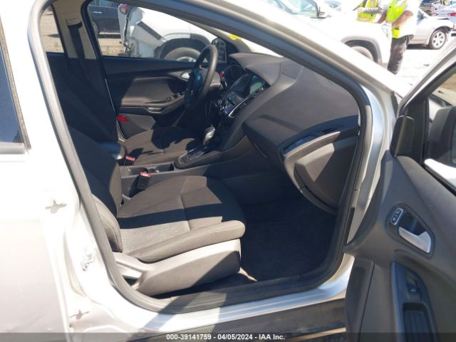 1FADP3M24HL208568 Ford FOCUS SEL